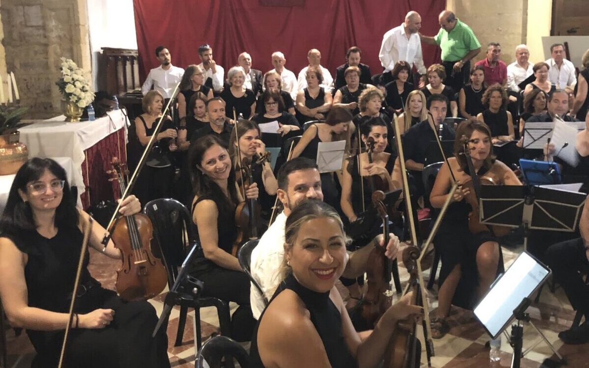 Arsis Chamber Orchestra delights Periana with 18th-Century Nocturnal Music at La Liebre de Marzo Festival
