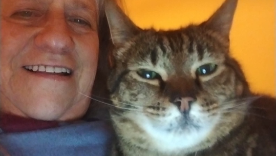 Maria Vano loves cats, in fact she used to run a cat rescue shelter for years.