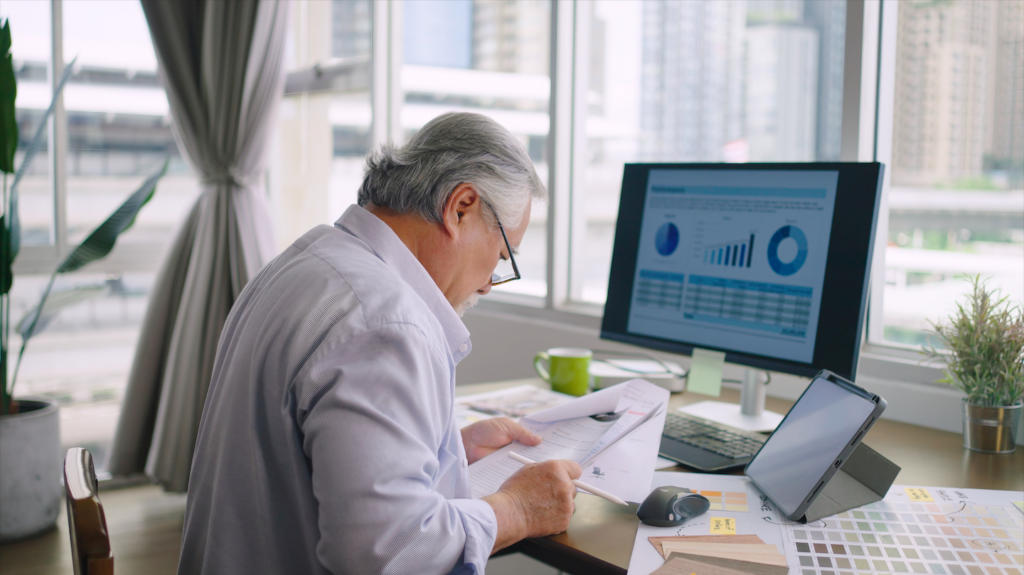 Spain's Retirement SHOCK: Why 60+ Are Still Working!