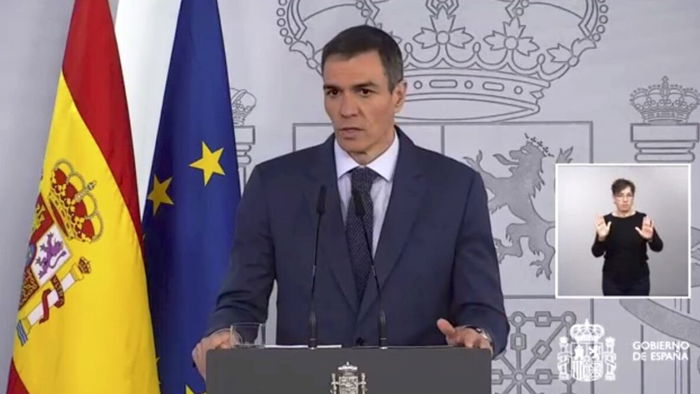 Pedro Sánchez addresses the nation.