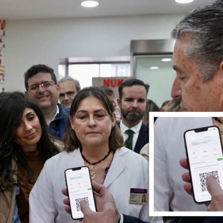 Tenant and landlord signing rental contract in Spain amid proposed 2 percent rent cap