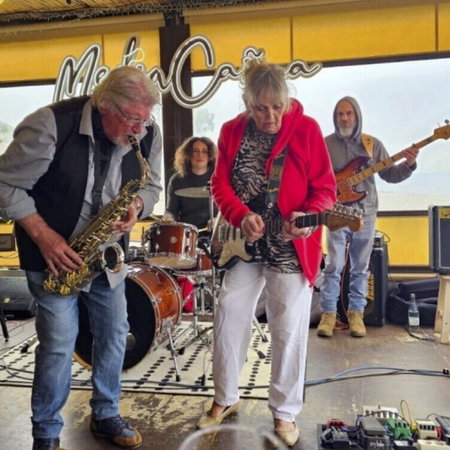 Picasso swimming pool marbella