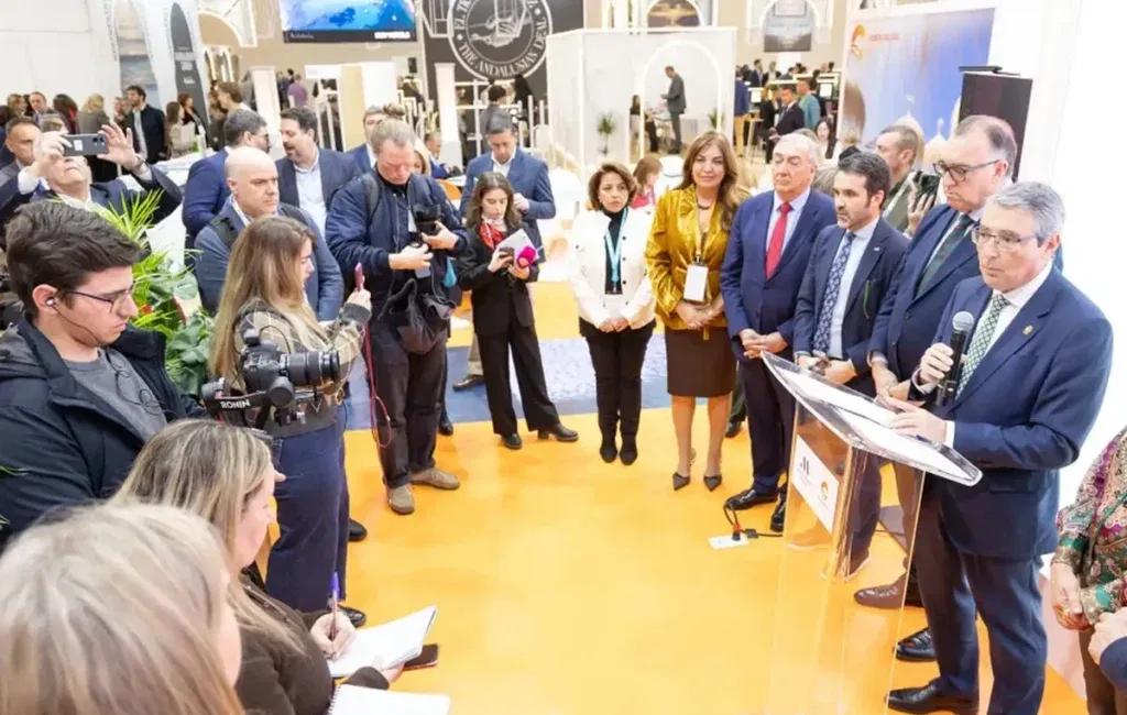 Francisco Salado tries his hand at German.