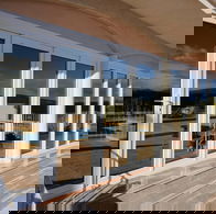 Bi-Fold Plegable Door