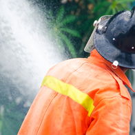 Emergency services respond to residential fire in Pilar de la Horadada with three people injured