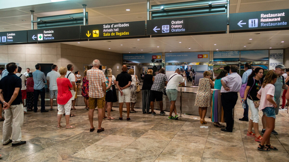 Alicante Airport Prepares For Busy Easter Travel Surge With More Than 4,200 Flights Scheduled