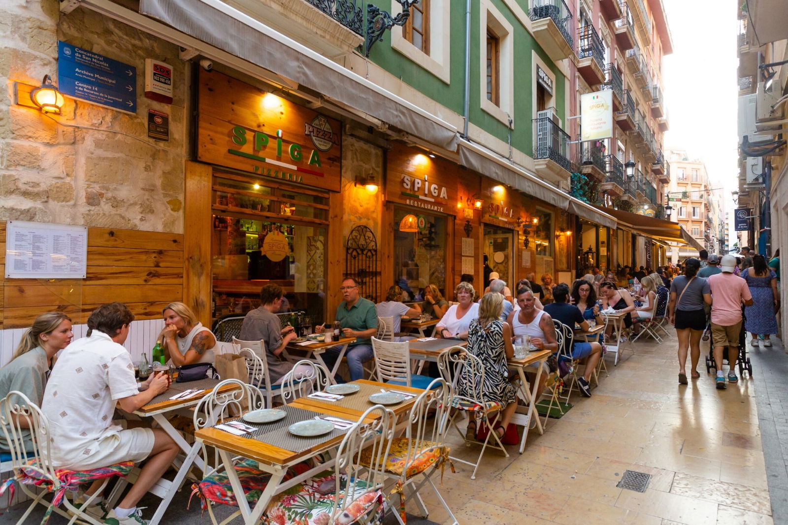 Spain’s Crackdown On ‘ghost Diners’ Draws Attention In The Uk