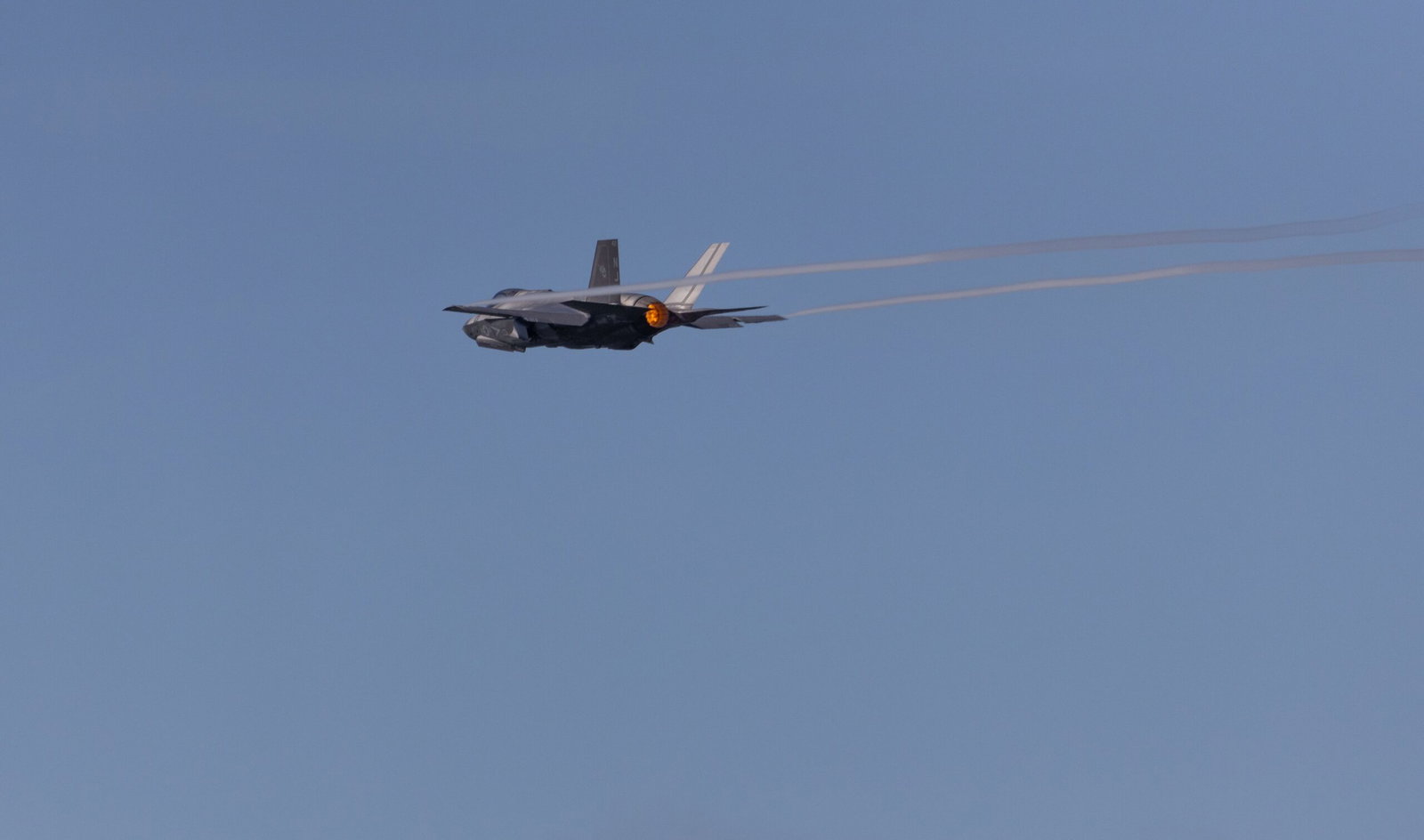 Spain Closes Airspace To Us Flights Linked To Iran Conflict