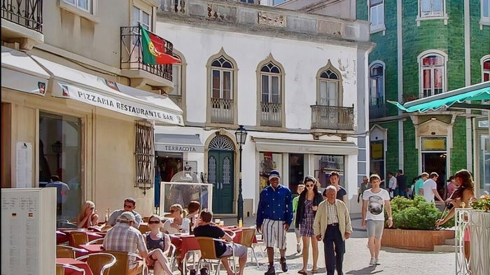 Daily laidback life in the Algarve.