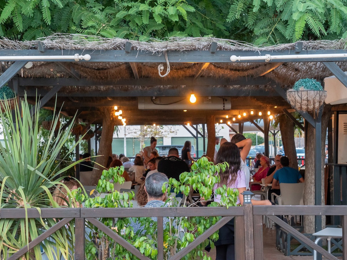 La Luna Park Chill Out In Almoradi Offers Relaxed Dining And Grilled Favourites