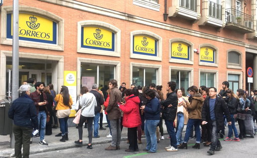 Lengthy queues expected at Correos offices.