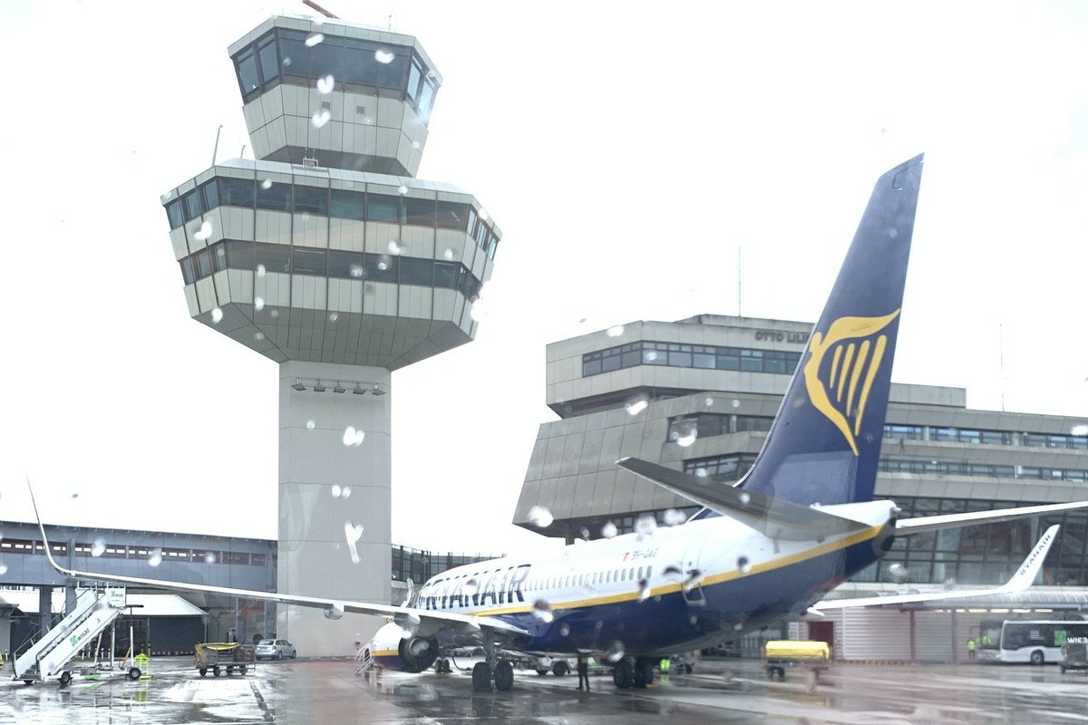 Ryanair Ditches Berlin Base, Calling It ‘europe’s Most Failing Airport’ Following Traffic Drop