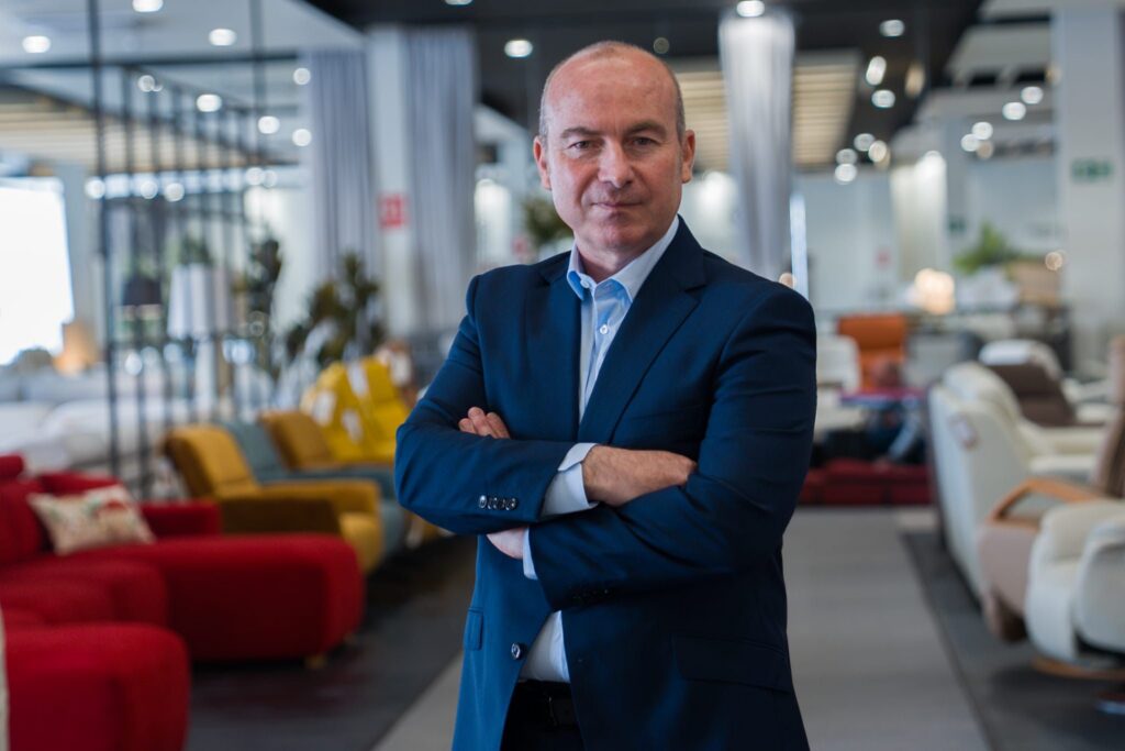 CEO of MiColchón Jacobo Guerrero