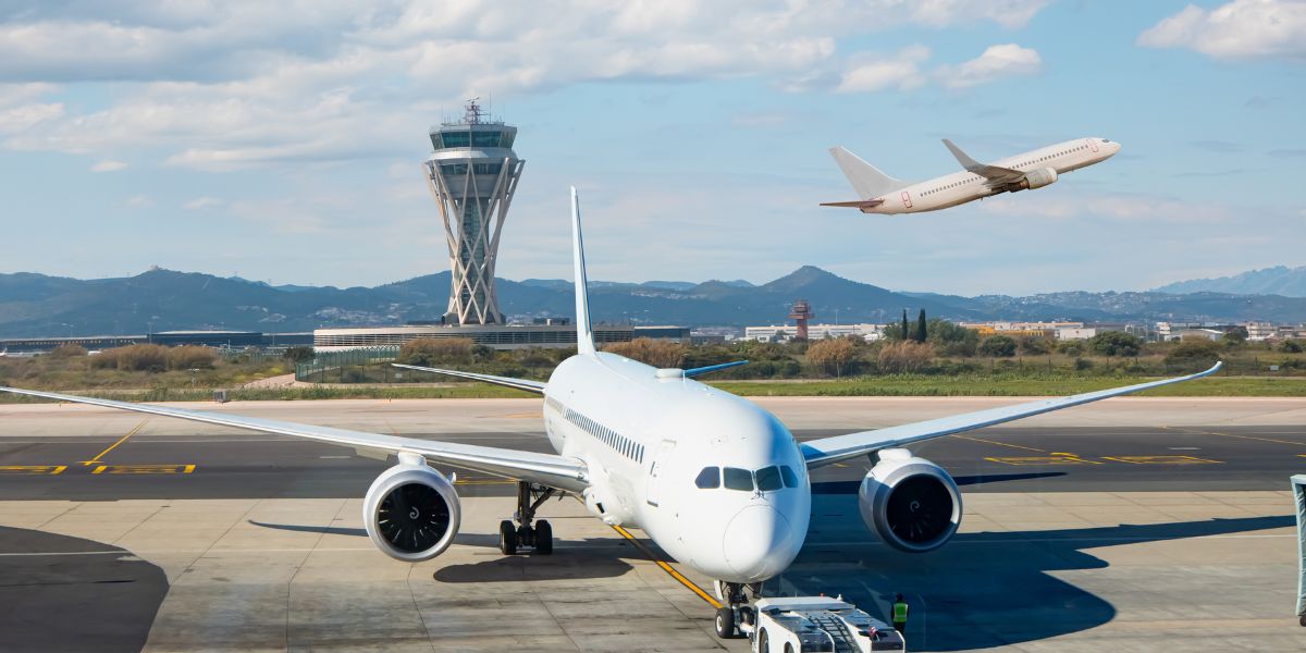 Uk Travellers Rush To Book Spain Flights As Fares Drop 6%, But Experts Warn Deals May Not Last