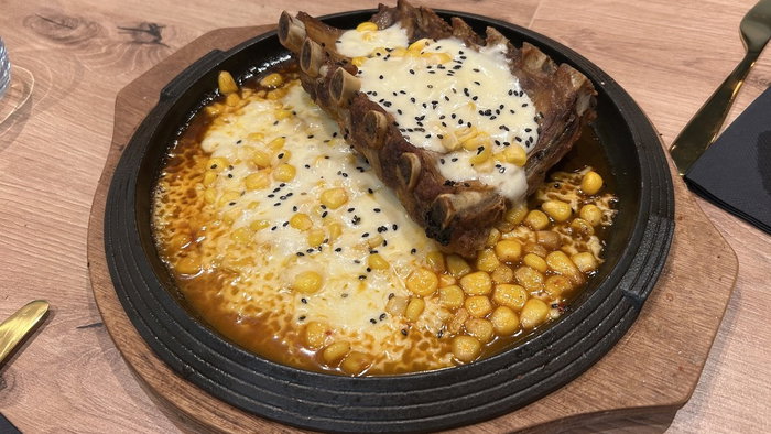 Korean ribs with cheese and sweetcorn at Hansik