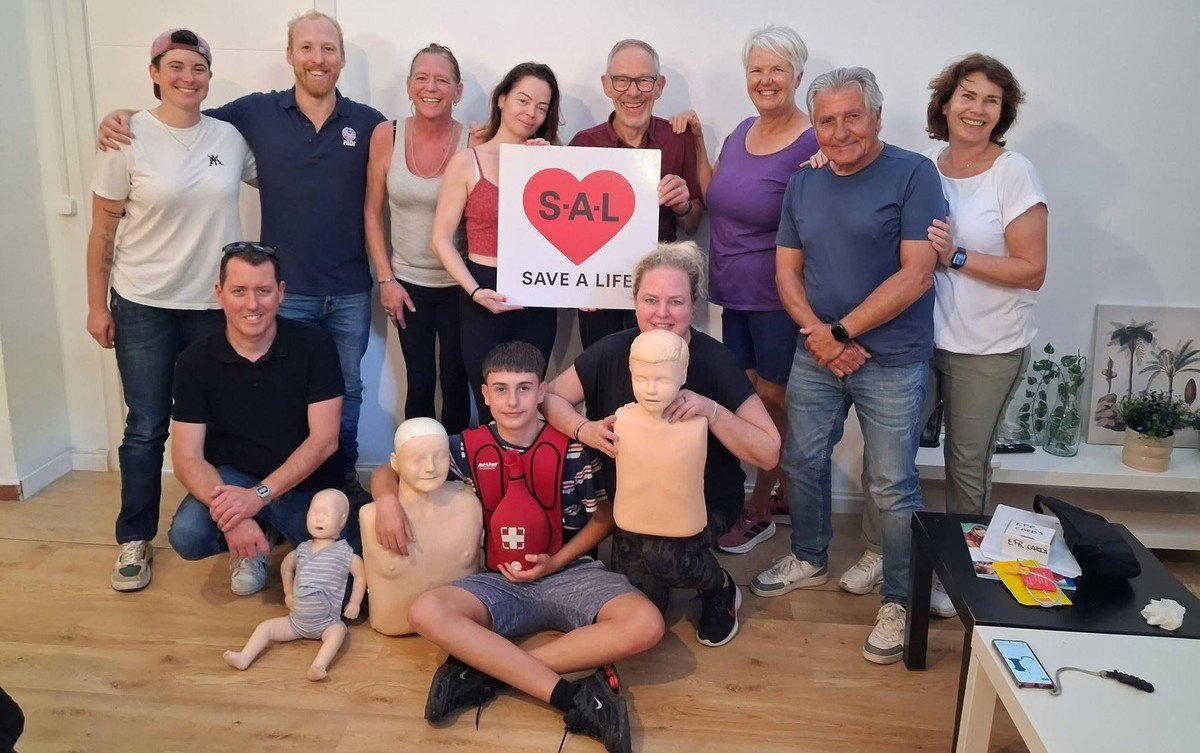 Bedsheets To Heartbeats. Yorkshire Linen Hosts Defibrillator Fundraiser