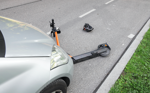 Electric scooter accident with a car involved