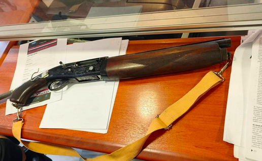 Weapon on a front desk of a social security office