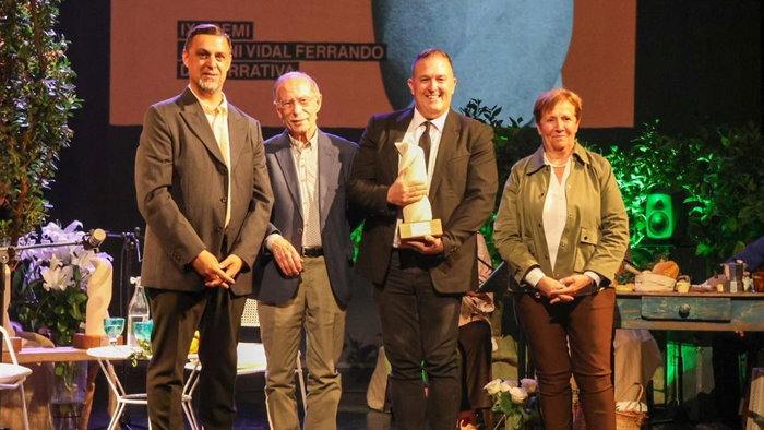 Jovi Lozano-Seser receives the prestigious award