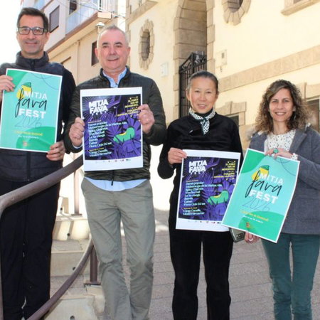 Euro banknotes with a syringe symbolising financial aid and Spain’s Ingreso Mínimo Vital support system