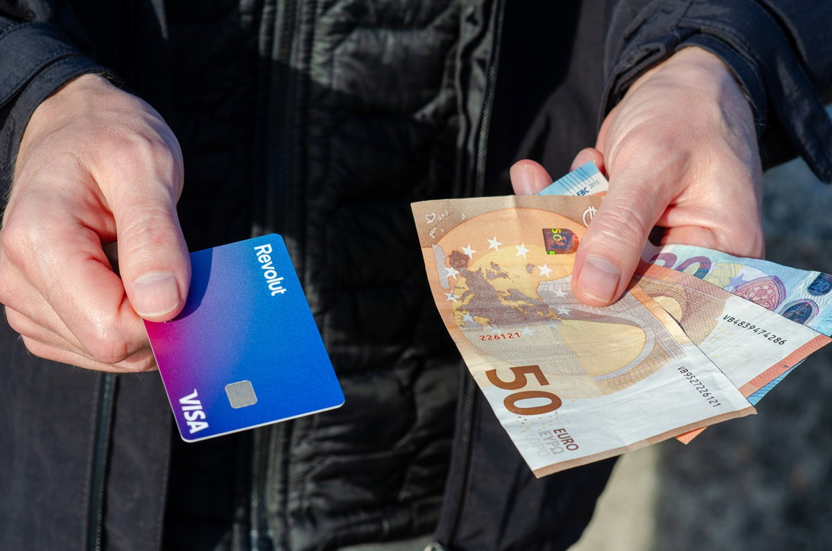 Cash Or Card In Spain: When Shops Can Refuse Your Payment – And When They Can’t