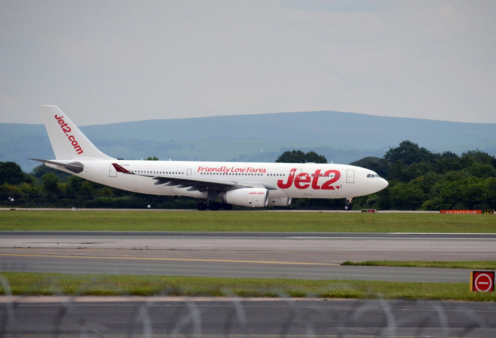 Worker Seriously Injured After Fall From Jet2 Plane At Manchester Airport