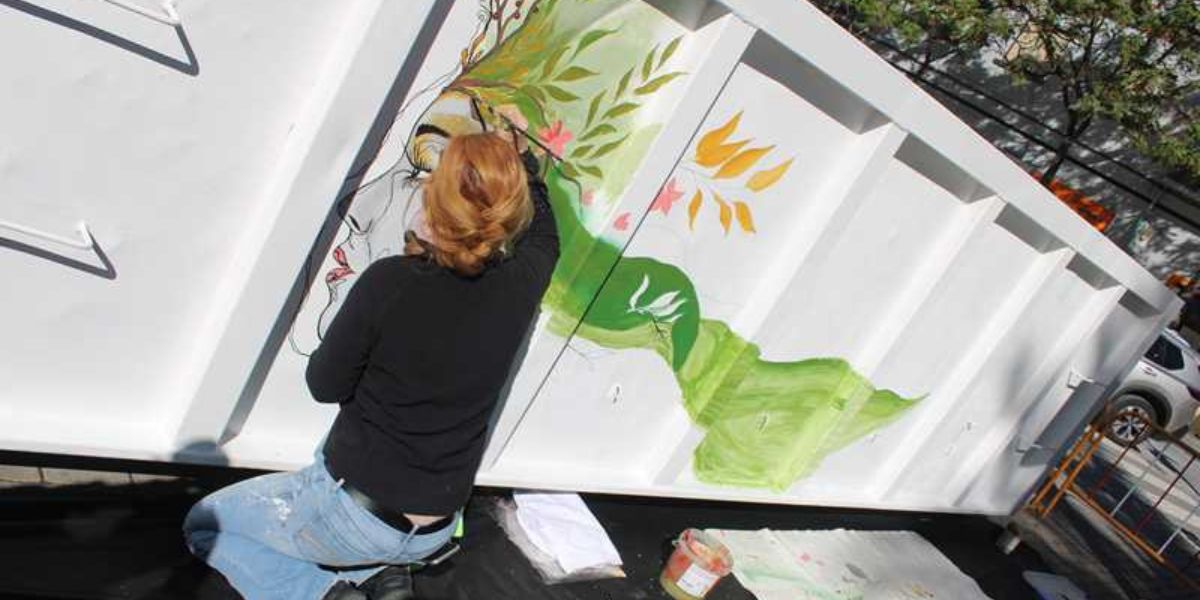 Dénia Transforms Waste Containers Into Street Art To Tackle Recycling Misuse And Brighten The City