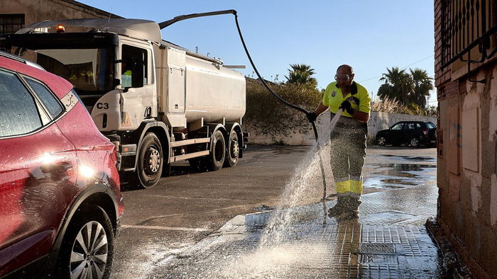 Intensive clean-up campaign