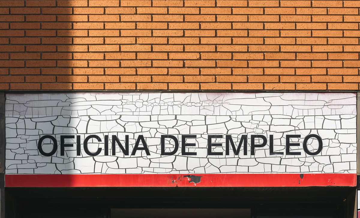 Got A Job In Spain? Read This Before You Sign Anything