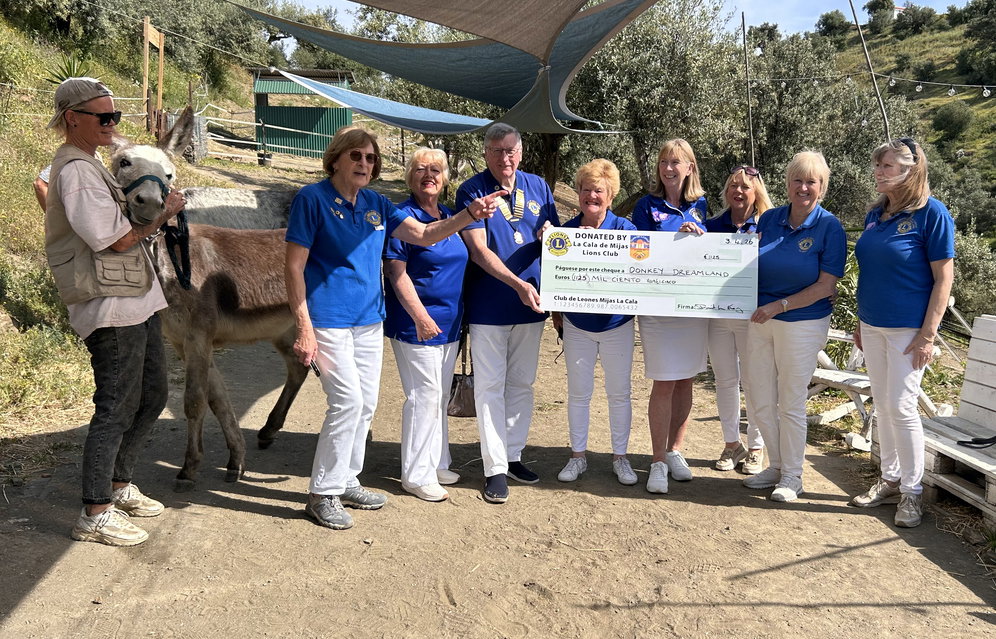 La Cala Lions with Leon and Martine