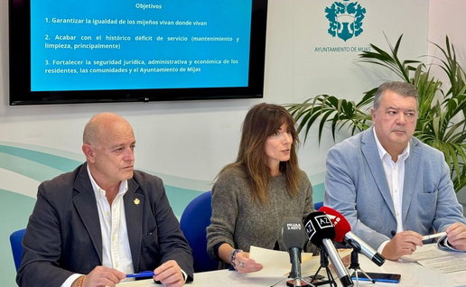 Mijas town hall take over 96 urbanisations
