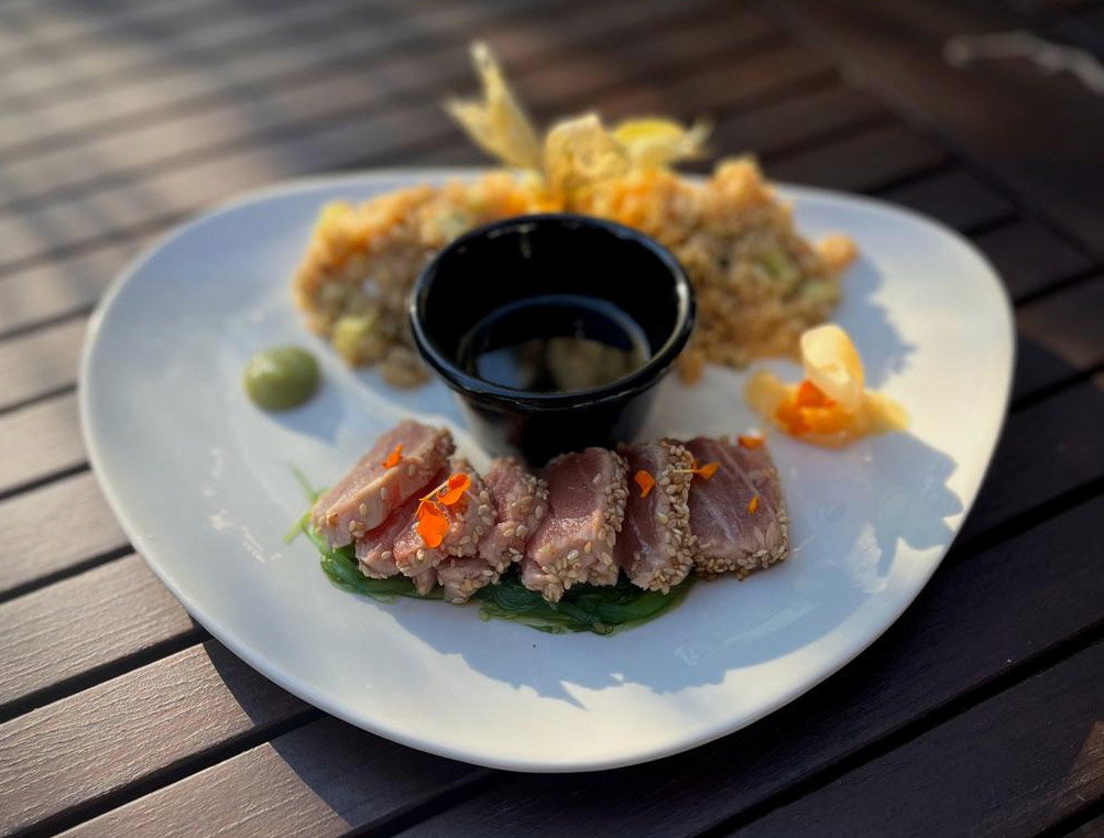 La Plume – Open On May 5 At 16:00