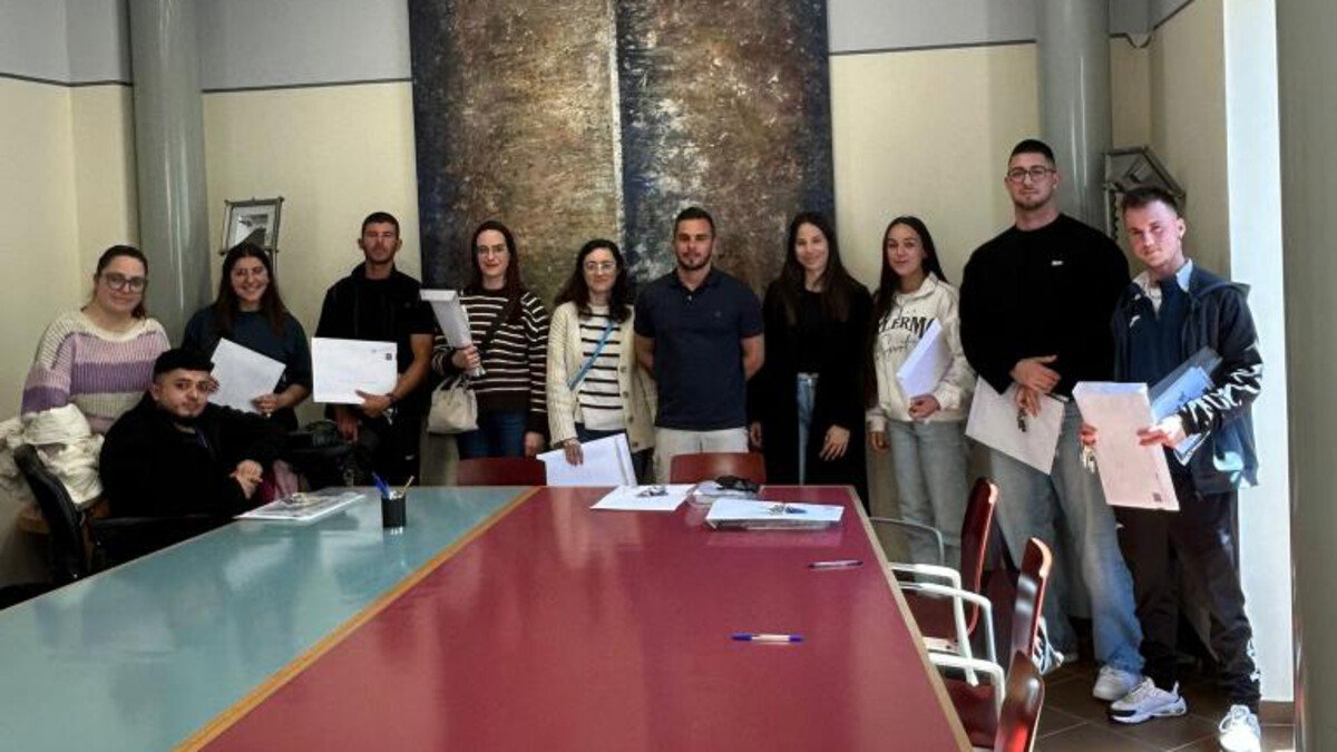 Alicante Hands Over New Low-cost Homes For Young Residents With Rents From €120