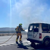 Firefighters tackling van fire on A-33 motorway near Villena after vehicle caught fire