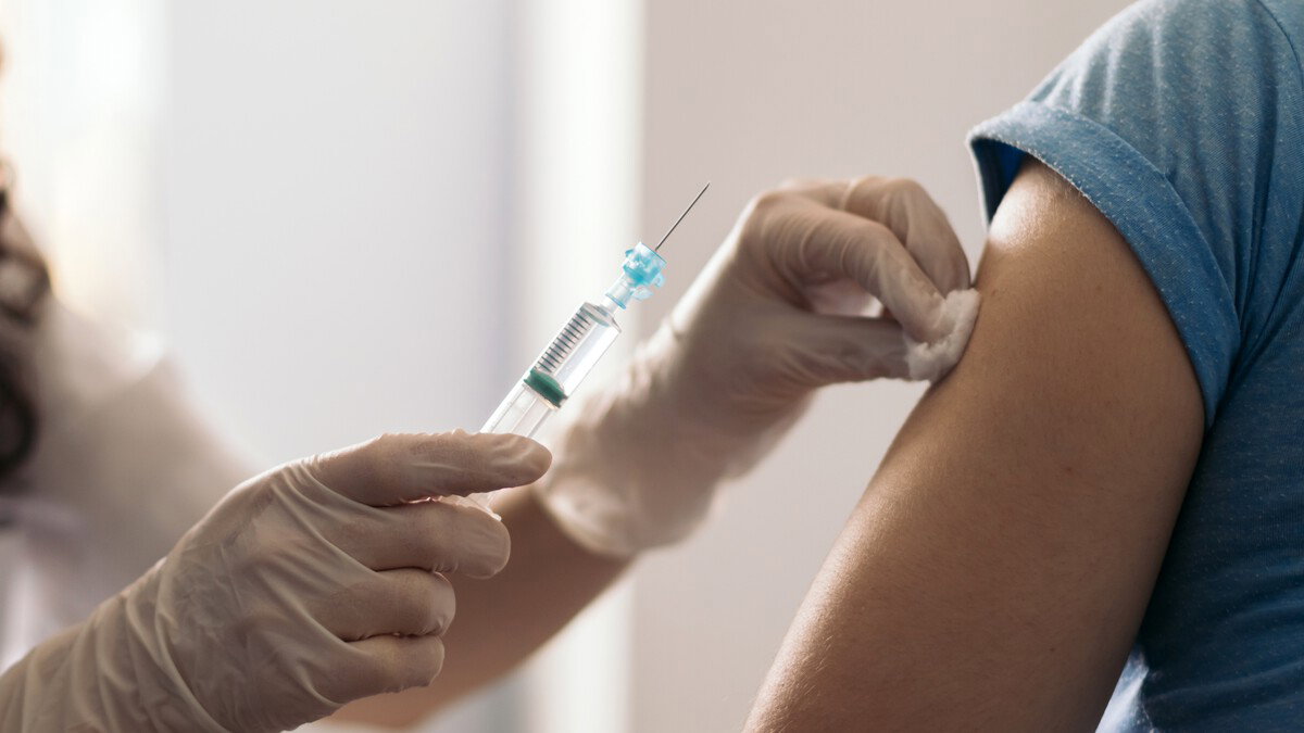 Colon Cancer Vaccine Passes 45 Human Tests: How Spanish Research Stops Tumors Before They Start