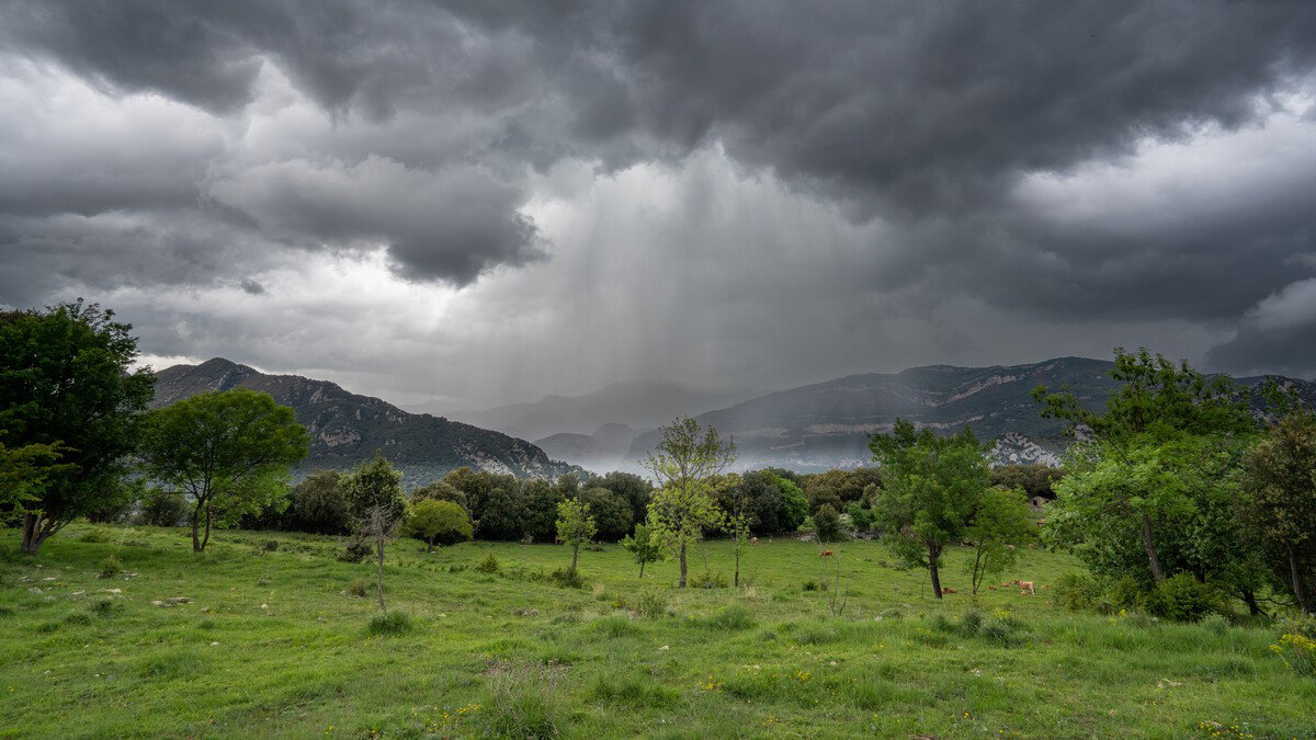 Yellow alert in Spain: The 4 PM ‘storm window’ that could bring hail and 80km/h winds today