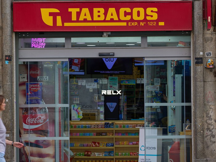 Spanish tobacco shop following a price update