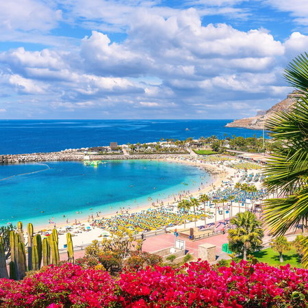 Spain winter tourism trends showing regional differences in visitor numbers