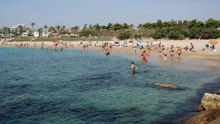 Los Álamos beach in happier times.