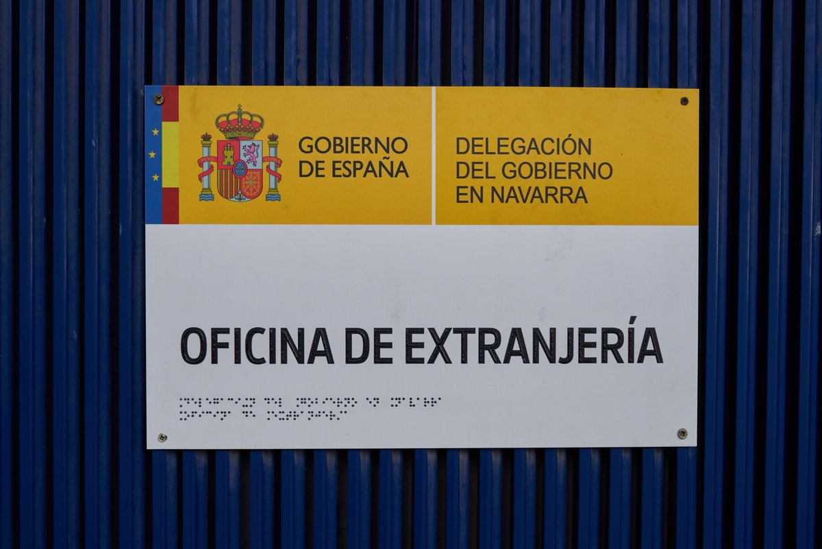 Spanish residency appointments chaos: Con artists call into question government preparedness ahead of 500,000