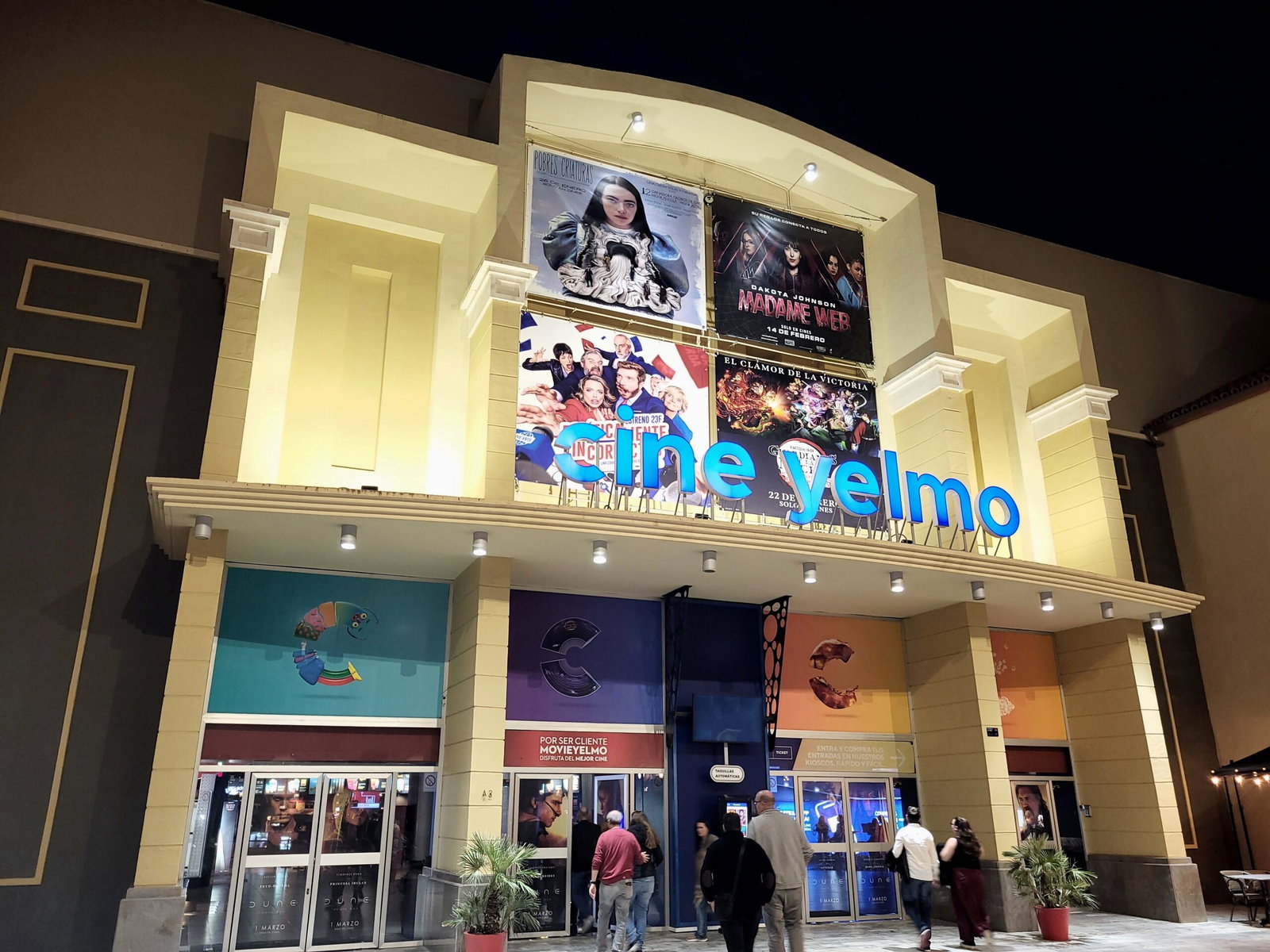 Cinema Chain In Spain Fined €45,000 For Banning Outside Food And Drink