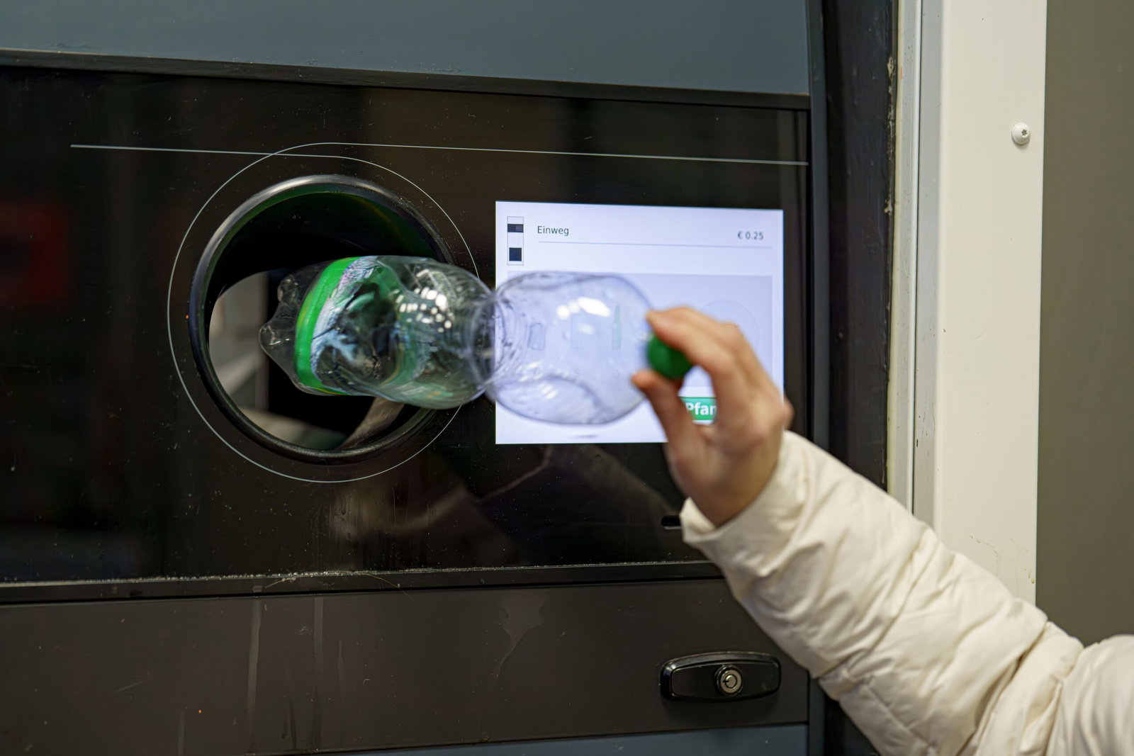 Spain To Introduce Bottle Return-for-money System From November 2026