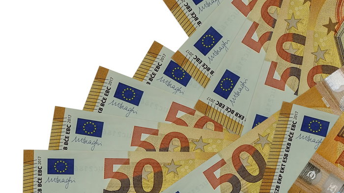 Euro banknotes representing Spain tax refund payment from Hacienda