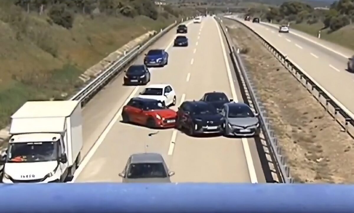 Live Tv Shocker: Multi-car Pile-up On Spanish Motorway Moments Before Thousands Took To The Road