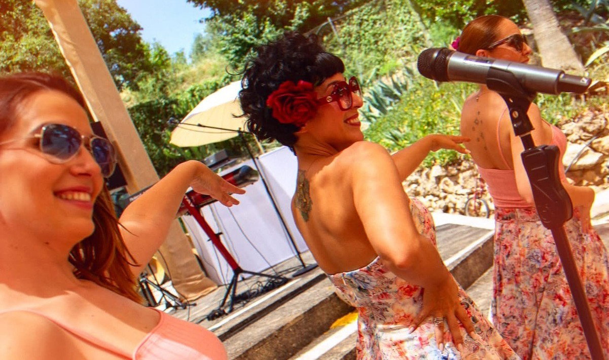 Eat And Enjoy The Vintage Experience At Luini