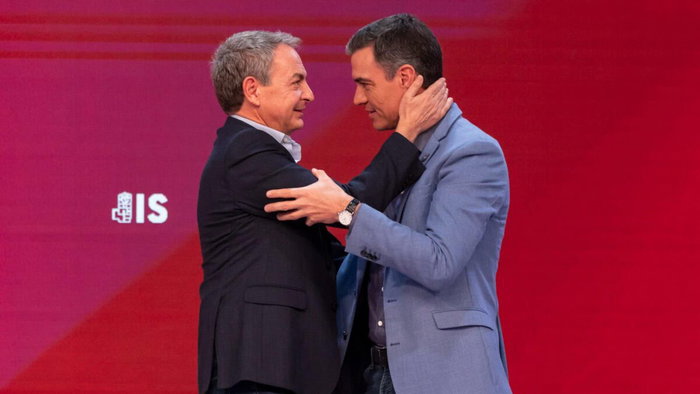 Zapatero and Sánchez together in 2022.