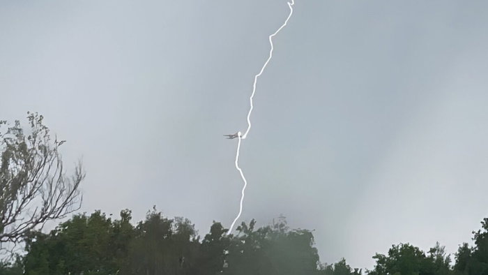 EasyJet flight getting a nasty shock.