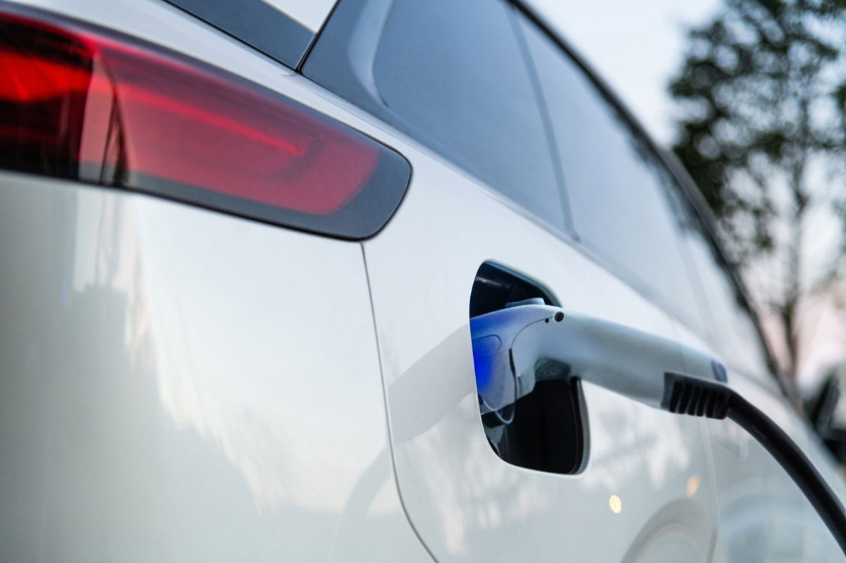 euroweeklynews.com - Farah Mokrani - New EU rules will reveal EV battery data