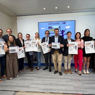Elche councillors presenting its Race for Pancreatic Cancer. I