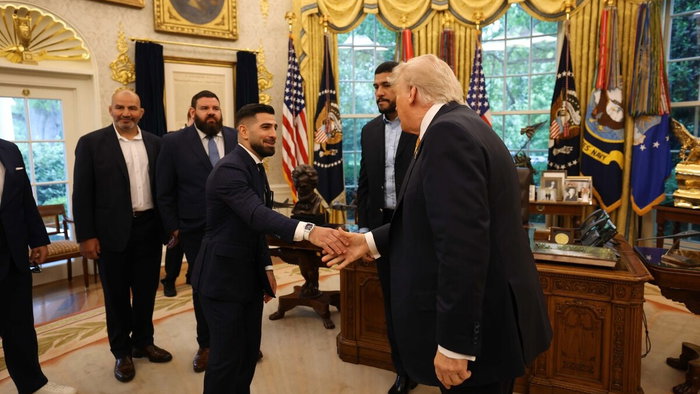 Ilia Topuria meets Donald trump at the White House